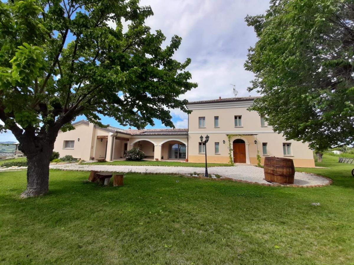 Villa Marietta Country House - Marche Montemaggiore al Metauro Luaran gambar