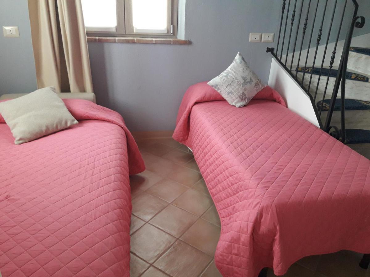 Villa Marietta Country House - Marche Montemaggiore al Metauro Luaran gambar