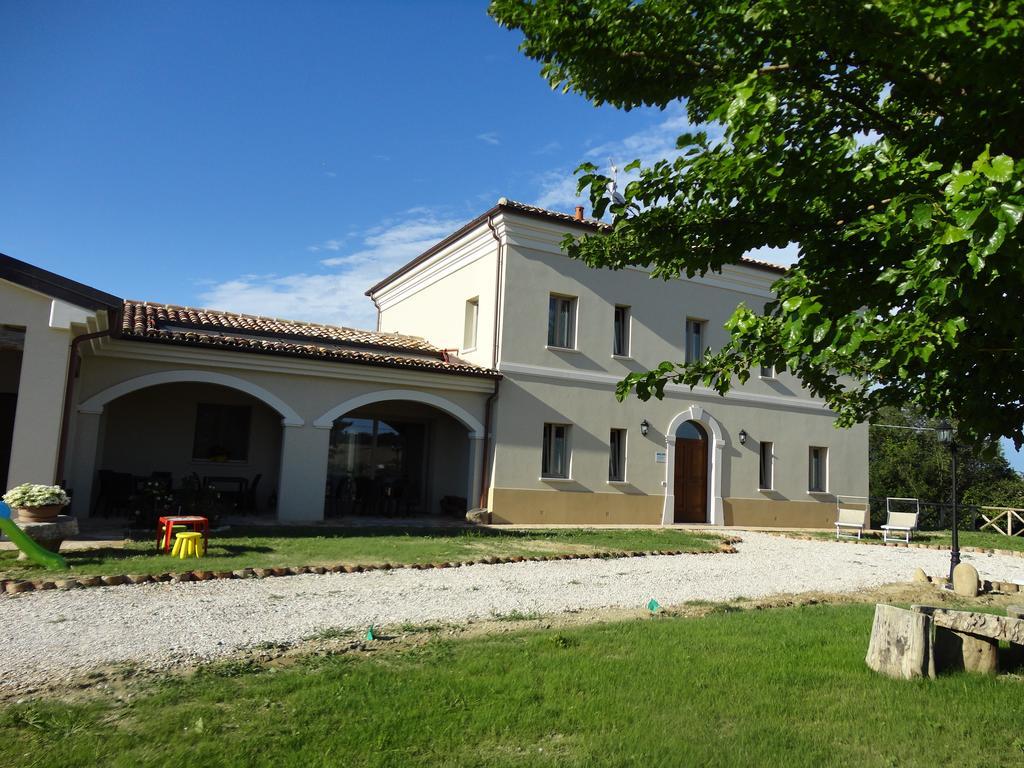 Villa Marietta Country House - Marche Montemaggiore al Metauro Luaran gambar