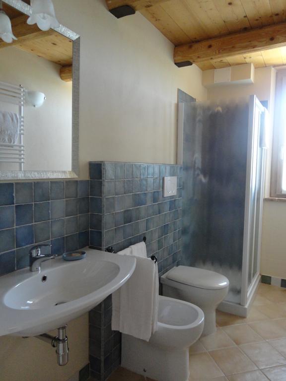 Villa Marietta Country House - Marche Montemaggiore al Metauro Luaran gambar