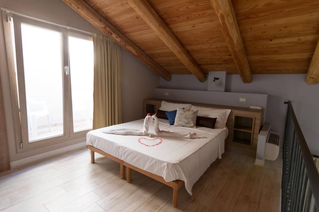 Villa Marietta Country House - Marche Montemaggiore al Metauro Luaran gambar